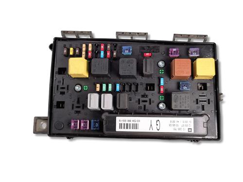 Used Fuse box Fuse box 39076487 39076487