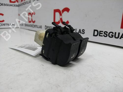 Used Left front window switch RENAULT LAGUNA II (BG0/1_) 1.9 dCi (BG08, BG0G) (120 hp) 32085335