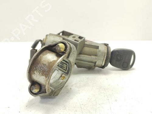 Used Ignition barrel TOYOTA COROLLA (_E12_) 2.0 D-4D (CDE120R, CDE120L_) (110 hp) 17531947
