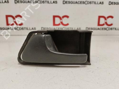 Used Front left interior door handle VW GOLF III (1H1) 2.0 (115 hp) 26332792