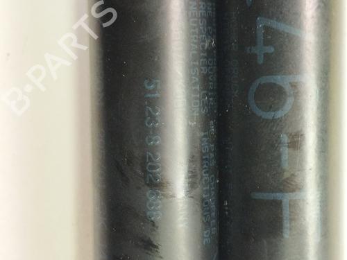 Hood lift support BMW 3 (E46) 320 d | BP28502292C139 