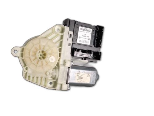 Left front window motor VW GOLF VI (5K1) | BP39076325E21 - Image 3
