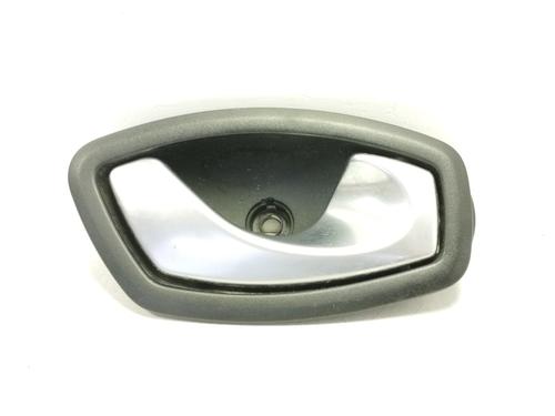 Højre fortil invendig håndtag RENAULT LAGUNA III (BT0/1) 2.0 dCi (BT07, BT0J, BT14, BT1A, BT1S) (131 hp) 17733829