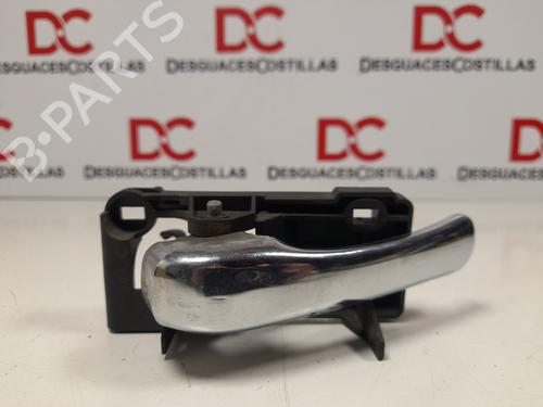 Used Front left interior door handle ALFA ROMEO GT (937_) 1.9 JTD (937CXN1B) (150 hp) 17406644