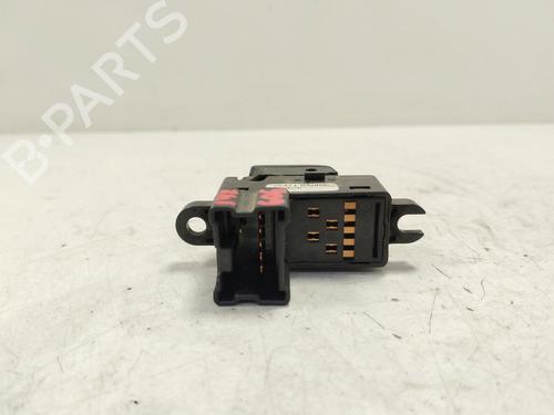 Left rear window switch NISSAN NAVARA NP300 (D40) 2.5 dCi 4WD | BP21760794I29