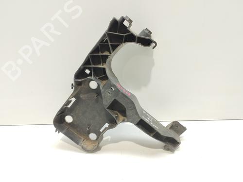 Used Left headlight support RENAULT SCÉNIC II (JM0/1_) [2003-2010]  30410034