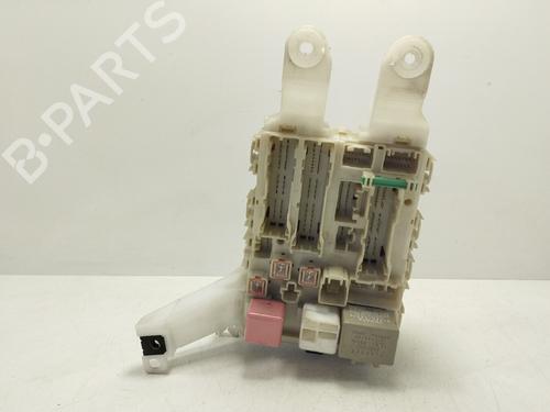 Used Fuse box TOYOTA AURIS (_E15_) [2006-2012]  17835952