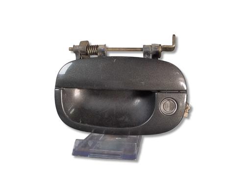Used Front left exterior door handle Front left exterior door handle HYUNDAI H-1 Van (A1) 2.5 TD (99 hp) 40623127 40623127