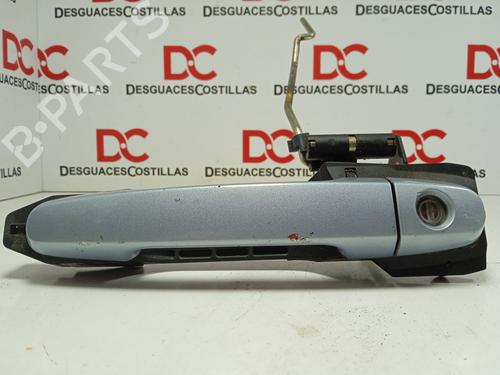 Used Front left exterior door handle TOYOTA COROLLA Verso (ZER_, ZZE12_, R1_) 2.0 D-4D (CUR10_, CUR10R) (116 hp) 17409601