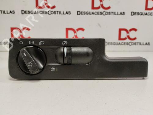 Used Headlight switch VW PASSAT B3/B4 (3A2, 35I) 1.9 TDI (110 hp) 24020181