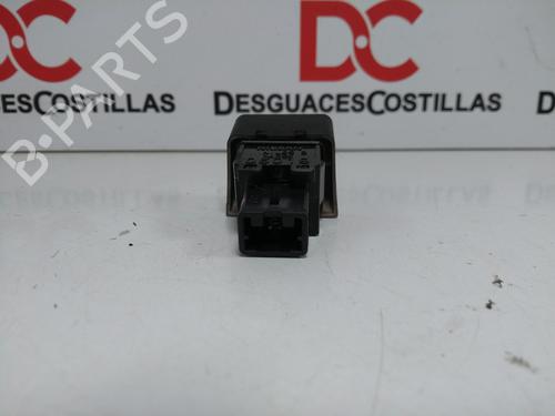 Pulsante luci di emergenza NISSAN MICRA III (K12) 1.2 16V | BP30835312I22