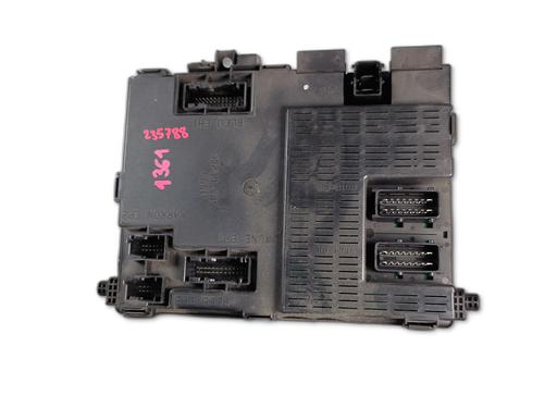Used Fuse box Fuse box 37020651 37020651