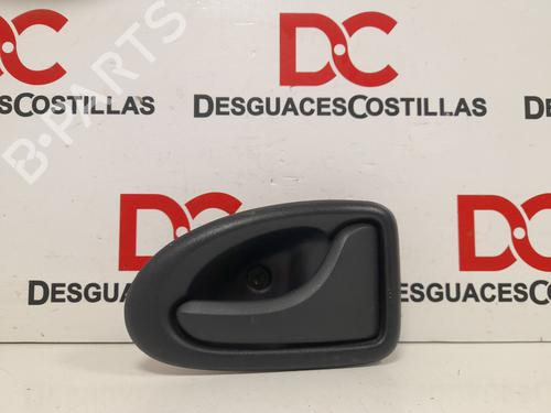 Used Front right interior door handle RENAULT MEGANE I Classic (LA0/1_) 1.6 e (LA0F, LA0S) (90 hp) 17408111