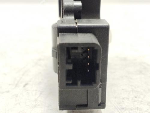 Fuel door actuator MERCEDES-BENZ C-CLASS (W204) C 350 4-matic (204.087) | BP23265569E18 