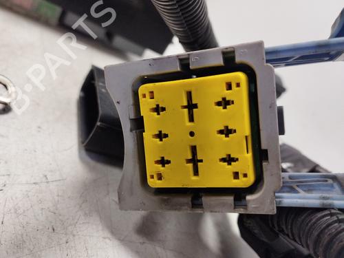 Fuse box FORD FOCUS III | BP24394666E1