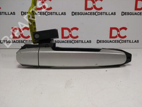 Used Rear right exterior door handle TOYOTA COROLLA Verso (ZER_, ZZE12_, R1_) 2.2 D-4D (AUR10_, AUR10R) (136 hp) 17403366