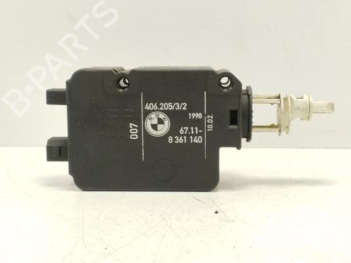 Used Central lock pump BMW 3 Compact (E36) 316 i (105 hp) 17424679