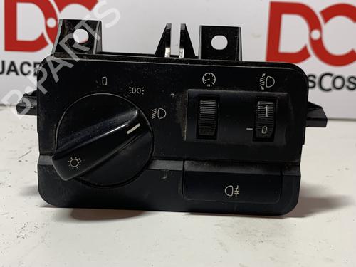 Used Headlight switch BMW 3 (E46) 318 i (143 hp) 17404383