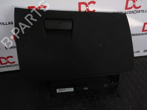 Used Glove box BMW X3 (E83) 2.0 d (150 hp) 17399116