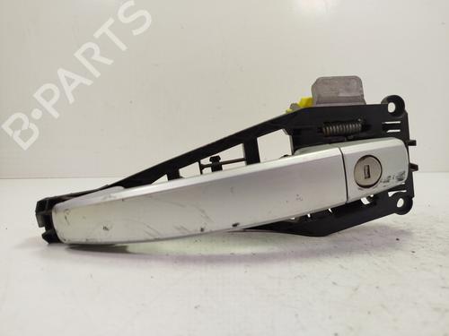 Used Front left exterior door handle OPEL CORSA D (S07) [2006-2015]  28728139