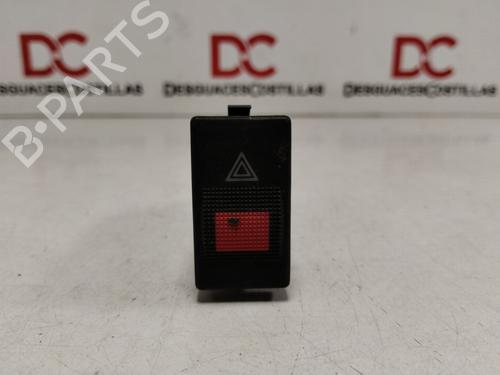 Bouton de warning AUDI A4 B5 (8D2) [1994-2001]  32086172