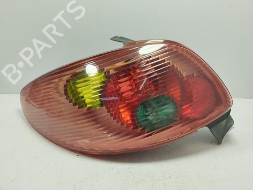 Used Left taillight PEUGEOT 206 Hatchback (2A/C) [1998-2012]  21143558