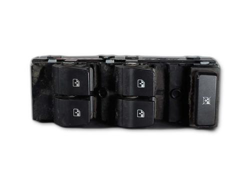 Used Left front window switch HYUNDAI i30 Estate (PDE) [2017-2026]  31335679