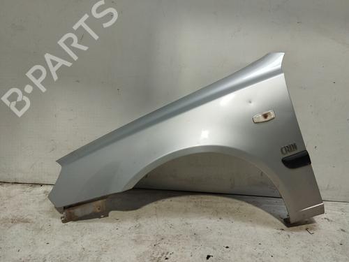 Guarda-lamas esquerdo HYUNDAI ACCENT II (LC) 1.5 CRDi (82 hp) 31721248