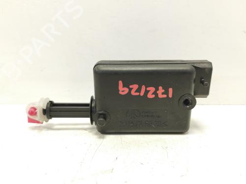 Compressor do fecho central RENAULT SCÉNIC I MPV (JA0/1_, FA0_) 1.4 16V (JA0D, JA1H, Ja0W, JA10) (95 hp) 17423881
