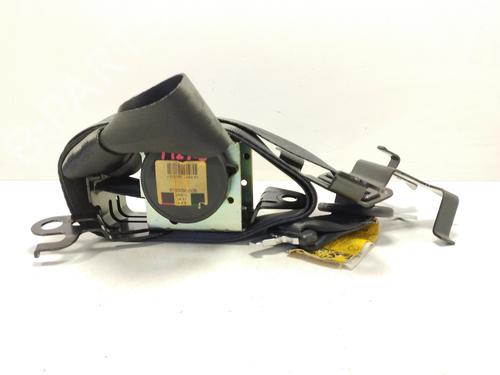 Used Rear center seatbelt TOYOTA VERSO (_R2_) 2.0 D-4D (AUR20_, AUR20R) (126 hp) 17424025