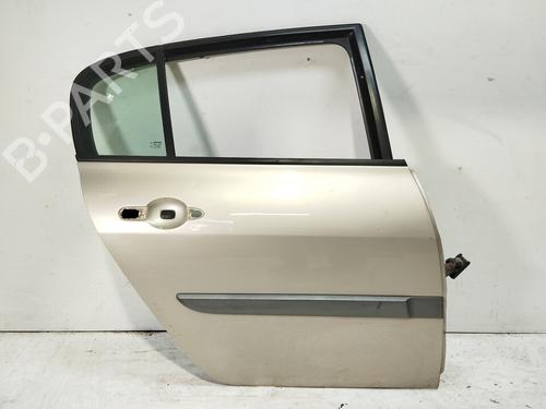 Used Right rear door RENAULT MEGANE II Saloon (LM0/1_) [2003-2025]  31083399