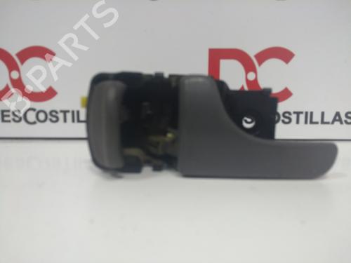 Used Front left interior door handle NISSAN TERRANO II (R20) [1992-2007]  32085406