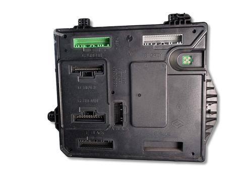 fuse-box-renault-megane-iii-hatchback-bz01_-b3_-2008-37873275 main image