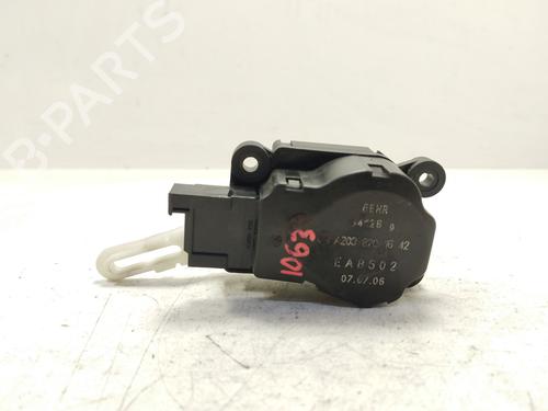 Used Fuel door actuator MERCEDES-BENZ C-CLASS (W203) C 220 CDI (203.008) (150 hp) 22810338