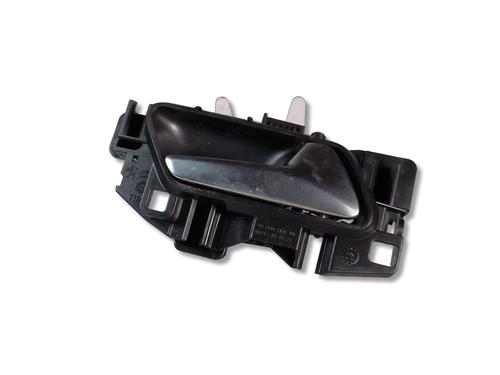 Used Front right interior door handle Front right interior door handle PEUGEOT 308 II (LB_, LP_, LW_, LH_, L3_) 1.5 BlueHDI 100 (102 hp) 39908658 39908658