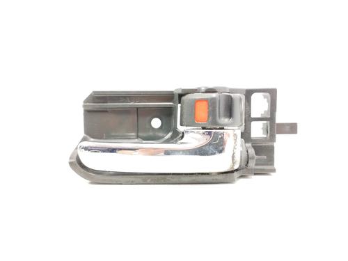Used Front right interior door handle TOYOTA COROLLA (_E12_) 1.6 VVT-i (ZZE121_, ZZE121R) (110 hp) 17421688