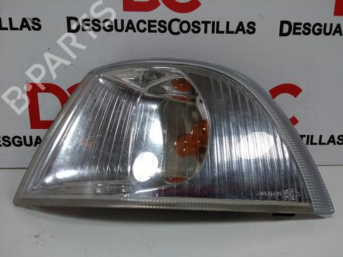 Used Left front indicator VOLVO V40 Estate (645) 1.8 (115 hp) 32085351