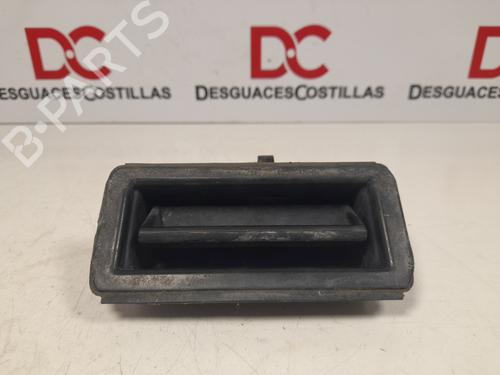 Used Tailgate handle KIA RIO II (JB) 1.4 16V (97 hp) 17404506