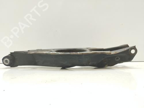 Højre bagtil bærearm MERCEDES-BENZ C-CLASS (W202) C 220 (202.022) (150 hp) 27731177
