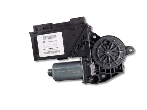 Used Right rear window motor Right rear window motor VW TOUAREG (7LA, 7L6, 7L7) 2.5 R5 TDI (174 hp) 39080718 39080718
