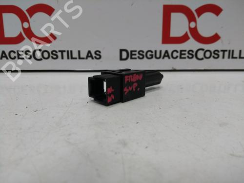 Used Switch NISSAN JUKE (F15) 1.5 dCi (110 hp) 17402588