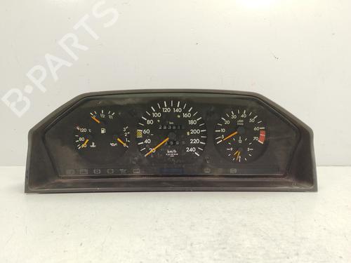 Instrumentenkombination für MERCEDES-BENZ E-CLASS (W124) E 280 (124.029) (193 hp) 31066535