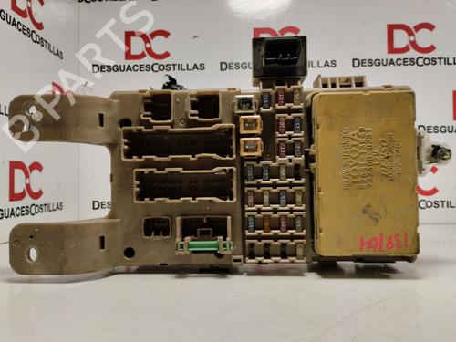 Used Fuse box TOYOTA COROLLA (_E12_) 1.6 VVT-i (ZZE121_, ZZE121R) (110 hp) 17410890