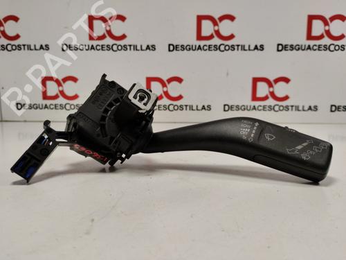 Commodo Essuie Glace / Phare VW GOLF V (1K1) [2003-2010]  32086026