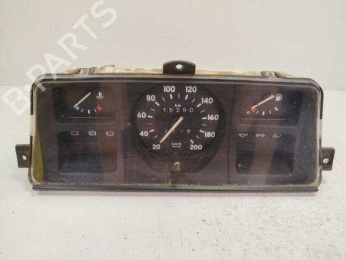 Used Instrument cluster OPEL CORSA A Hatchback (S83) 1.3 S (F08, M08, F68, M68) (70 hp) 31052689