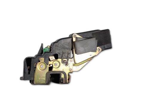 Used Front left lock VOLVO V40 Estate (645) 1.8 i (125 hp) 30736665