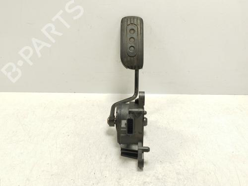 Used Pedal NISSAN MICRA III (K12) 1.4 16V (88 hp) 31182845