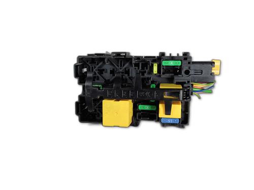 Used Fuse box PEUGEOT 308 II (LB_, LP_, LW_, LH_, L3_) [2013-2021]  30681599