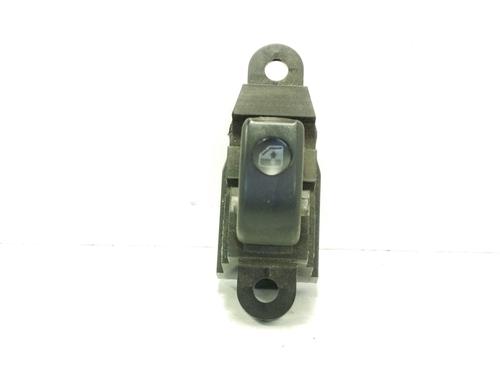 Used Right front window switch HYUNDAI H-1 / STAREX Bus (A1) [1997-2025]  17421371
