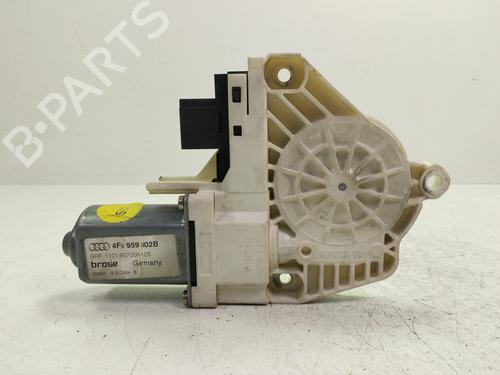 Portierruitmotor rechtsvoor Portierruitmotor rechtsvoor 39075956 39075956